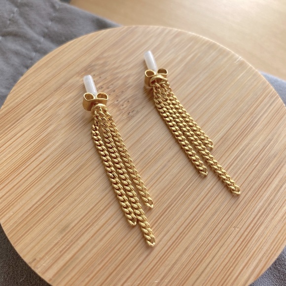 FREE WITH PURCHASE! Madewell Chainfall Earrings - Picture 4 of 4